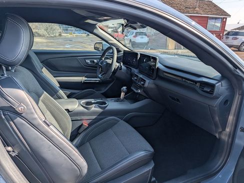 Used 2024 Ford Mustang Coupe RWD image 8
