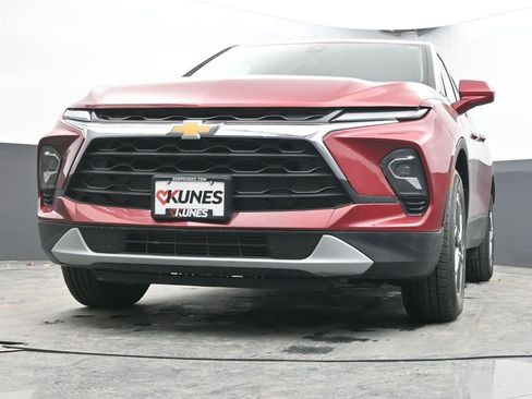 Used 2025 Chevrolet Blazer LT image 46