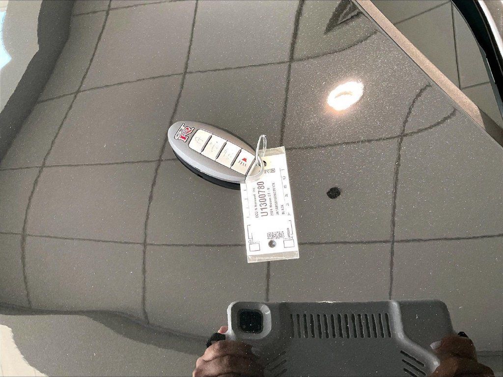 Used 2024 Nissan GT-R Premium w/ Premium Interior Package AWD/4WD image 29