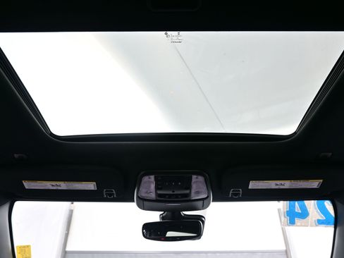 Used 2024 Dodge Durango GT image 19