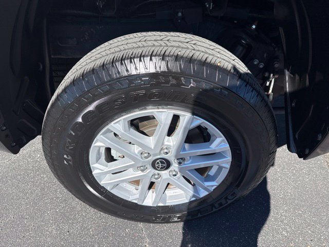 Used 2024 Toyota Tundra SR5 w/ SR5 Convenience Package AWD/4WD image 14