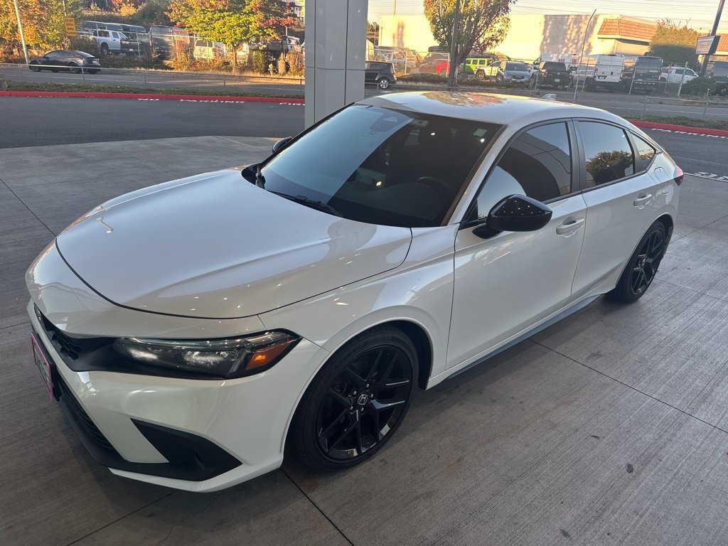 Used 2023 Honda Civic Sport image 1