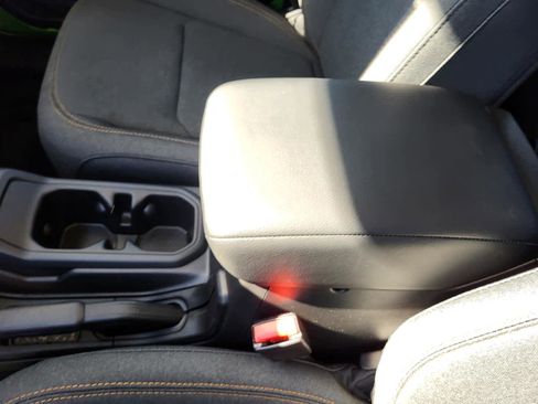 New 2025 Jeep Gladiator Sport image 21