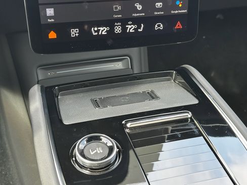 New 2025 Polestar Polestar 3 image 18