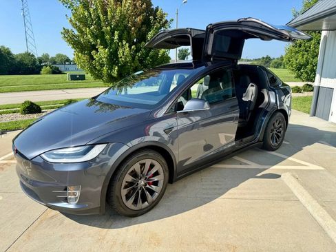 Used 2018 Tesla Model X P100D AWD/4WD image 11