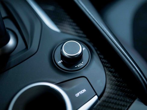 Used 2017 Alfa Romeo Giulia Quadrifoglio image 73