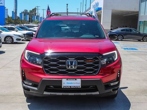 Used 2023 Honda Passport TrailSport image 2