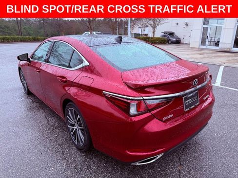 Certified 2023 Lexus ES 350 w/ Premium Package image 6