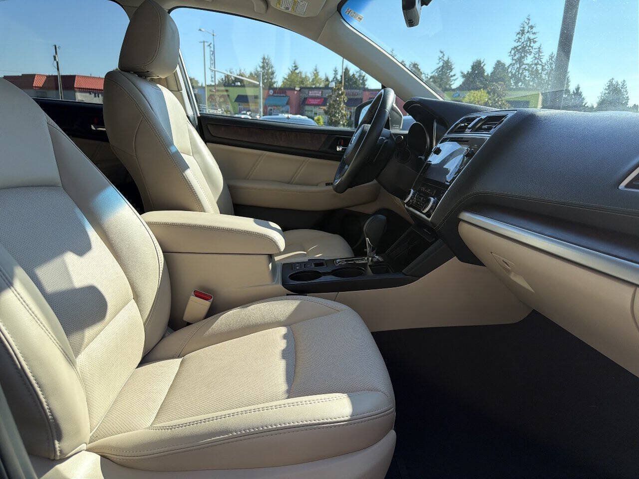 Used 2018 Subaru Outback 2.5i Limited AWD/4WD image 17