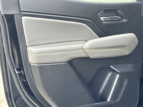 Used 2024 Chevrolet Colorado ZR2 w/ Safety Package image 13