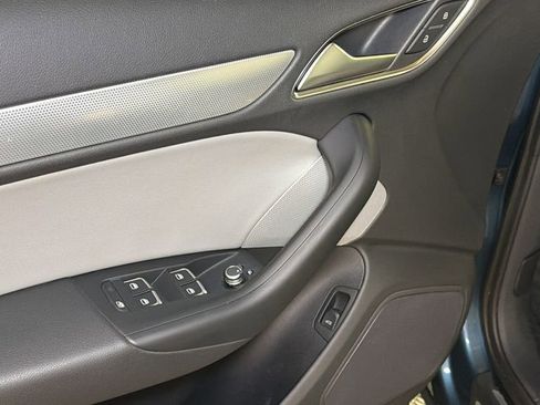 Used 2018 Audi Q3 2.0T Premium w/ Convenience Package image 19