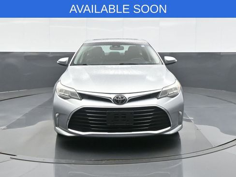 Used 2017 Toyota Avalon Touring w/ Carpet Mat Package FWD image 2