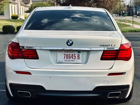 Used 2013 BMW 750Li image 9