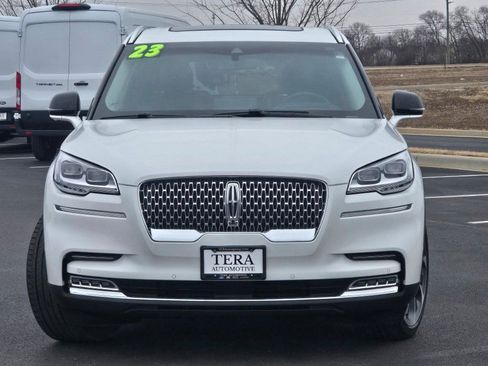 Used 2023 Lincoln Aviator Reserve w/ Equipment Group 201A image 3