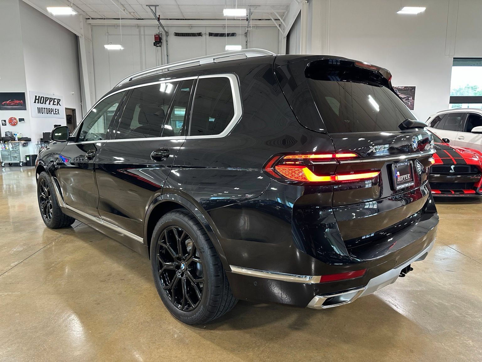 Used 2023 BMW X7 xDrive40i AWD/4WD image 6
