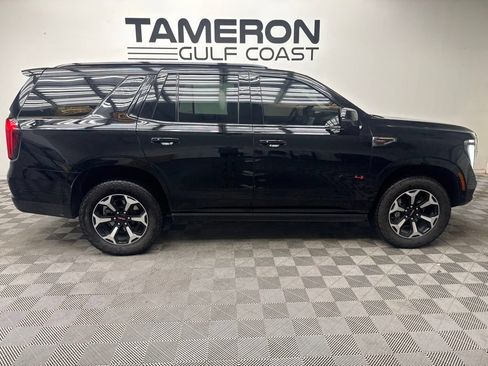 Used 2025 GMC Yukon AT4 w/ AT4 Premium Package AWD/4WD image 4