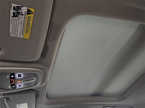 Used 2024 Volvo S60 B5 Core image 25