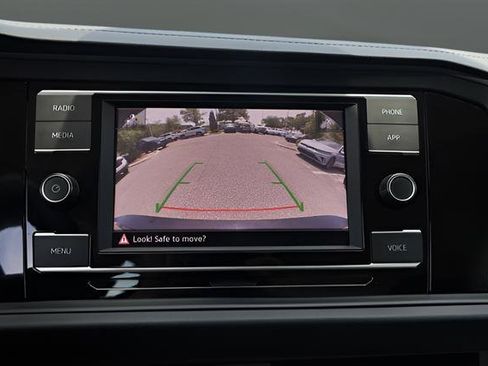 Certified 2024 Volkswagen Jetta SE FWD image 25