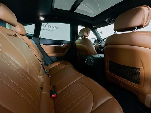 Used 2022 Maserati Levante Modena image 28