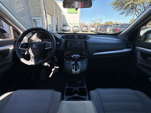 Used 2018 Honda CR-V LX image 9