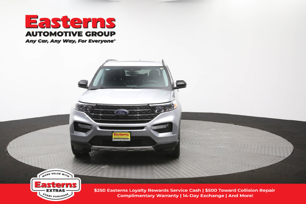 Used 2023 Ford Explorer XLT w/ Equipment Group 202A AWD/4WD image 55