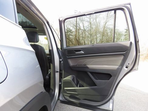 Used 2022 Volkswagen Atlas SE image 15