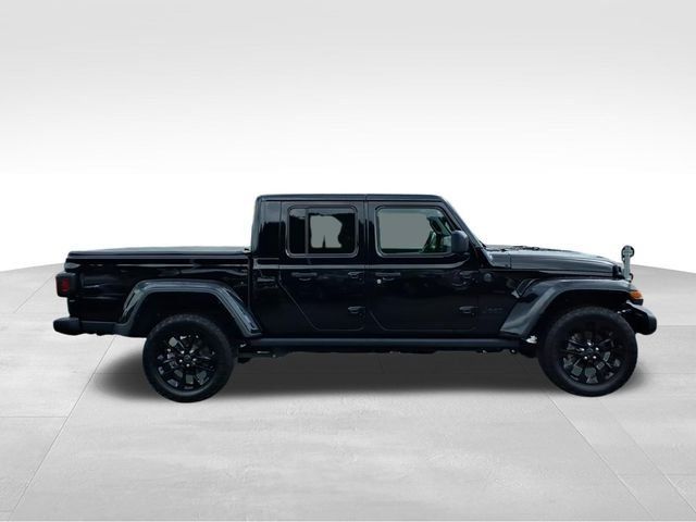 Used 2025 Jeep Gladiator Sport AWD/4WD image 9