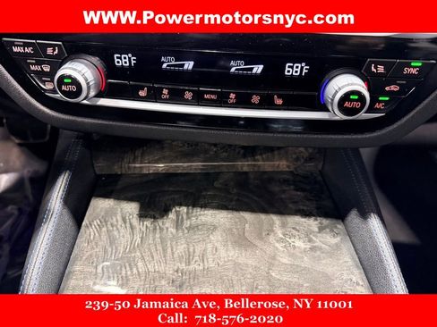 Used 2020 BMW 530e w/ M Sport Package image 37