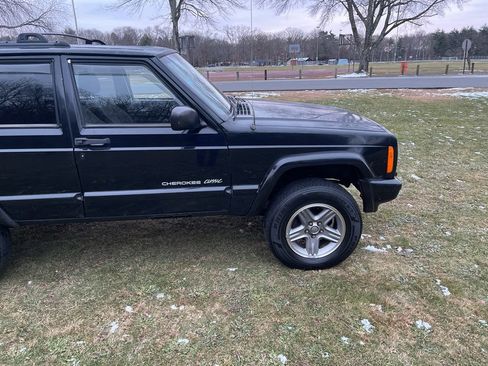 Used 2000 Jeep Cherokee Classic image 18