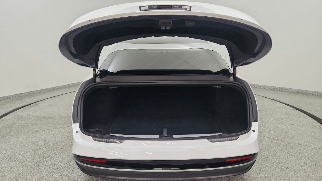 Used 2022 Lucid Air Grand Touring AWD/4WD image 24