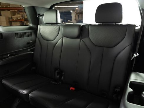 Used 2025 Hyundai Palisade SEL AWD/4WD image 31