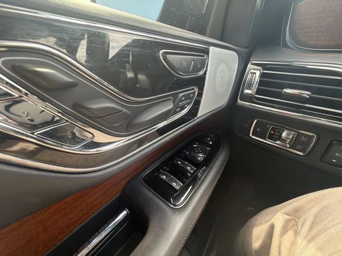 Used 2022 Lincoln Navigator L Black Label AWD/4WD image 14