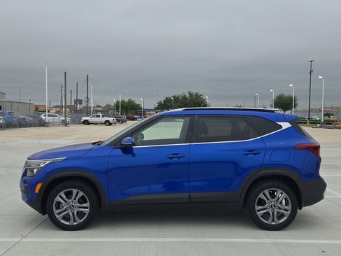 Used 2021 Kia Seltos S FWD image 7