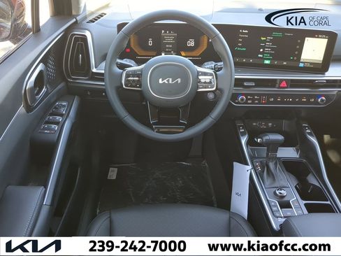 New 2025 Kia Sorento S image 16