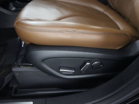 Used 2022 Lincoln Nautilus Reserve w/ Monochromatic Package image 33