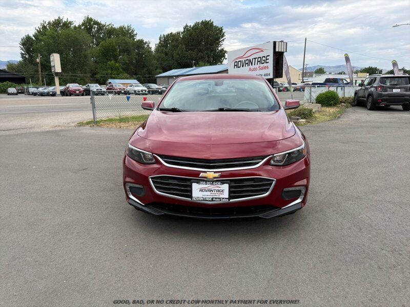 Used 2017 Chevrolet Malibu LT FWD image 2