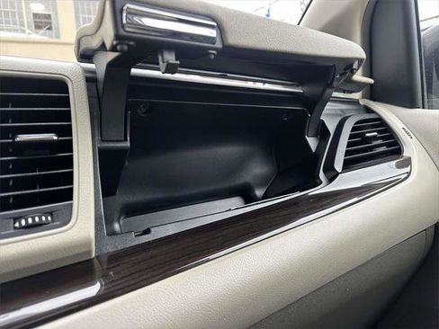 Used 2019 Toyota Sienna XLE image 27