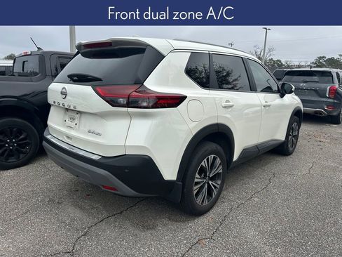 Used 2023 Nissan Rogue SV w/ SV Premium B Package image 6