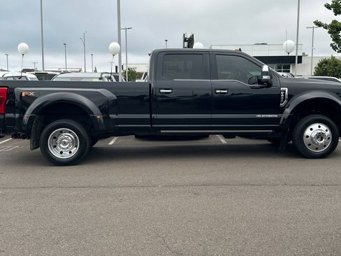 Used 2019 Ford F450 Platinum w/ Platinum Ultimate Package AWD/4WD image 3