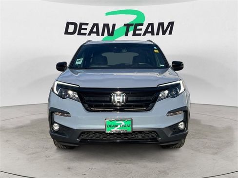 Used 2022 Honda Pilot TrailSport image 3