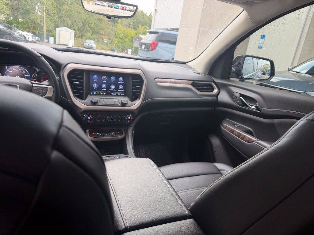 Used 2023 GMC Acadia Denali w/ Black Diamond Edition AWD/4WD image 14