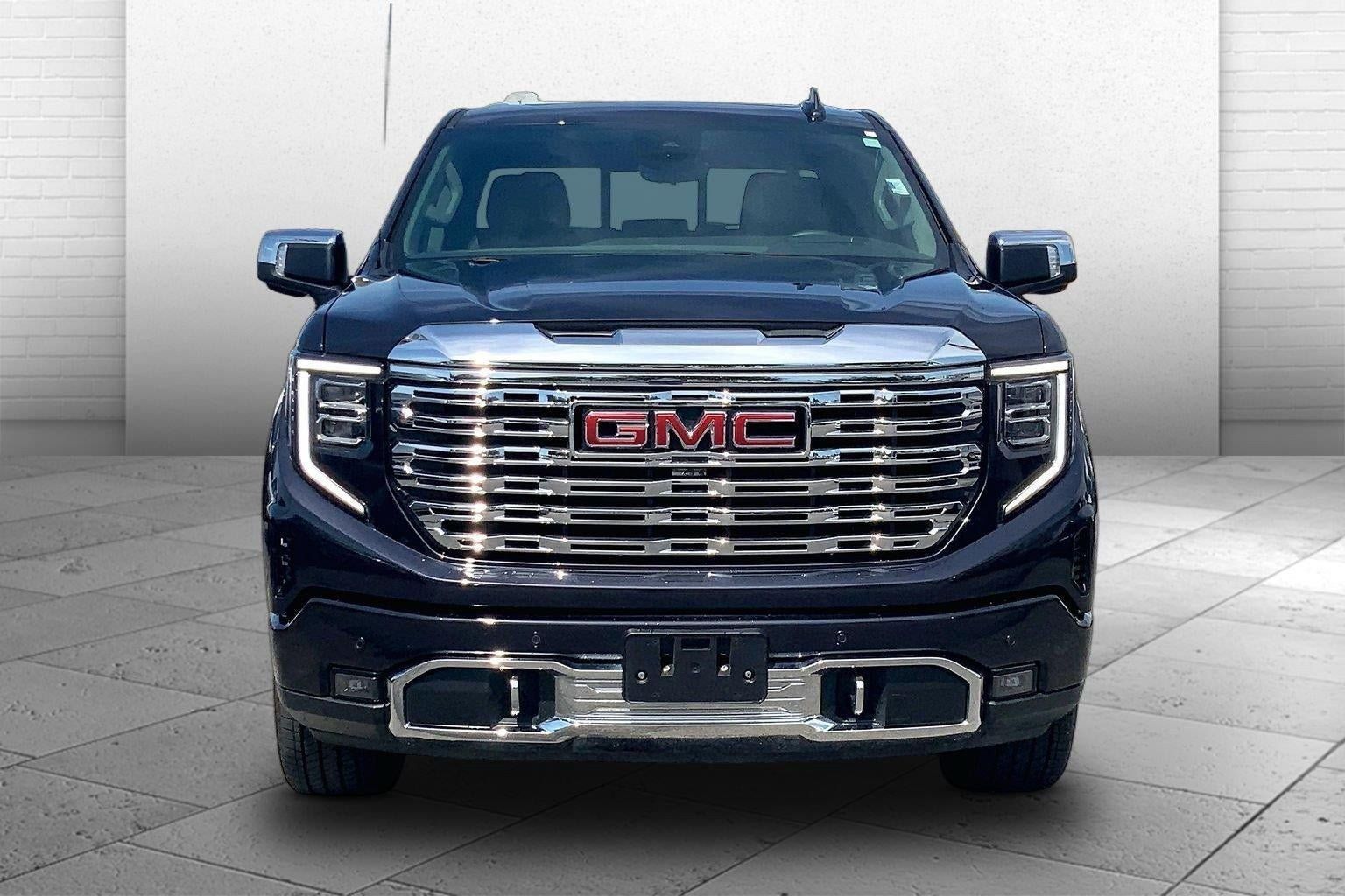 Used 2025 GMC Sierra 1500 Denali w/ Denali Reserve Package AWD/4WD image 2