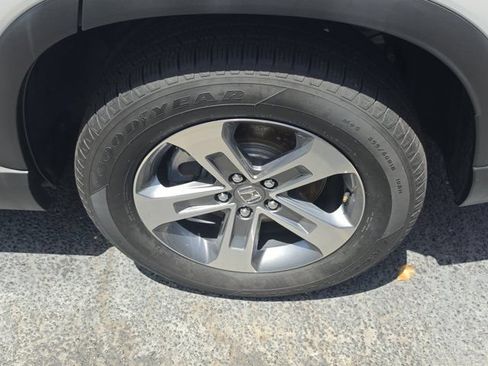 Used 2024 Honda Pilot EX-L image 7