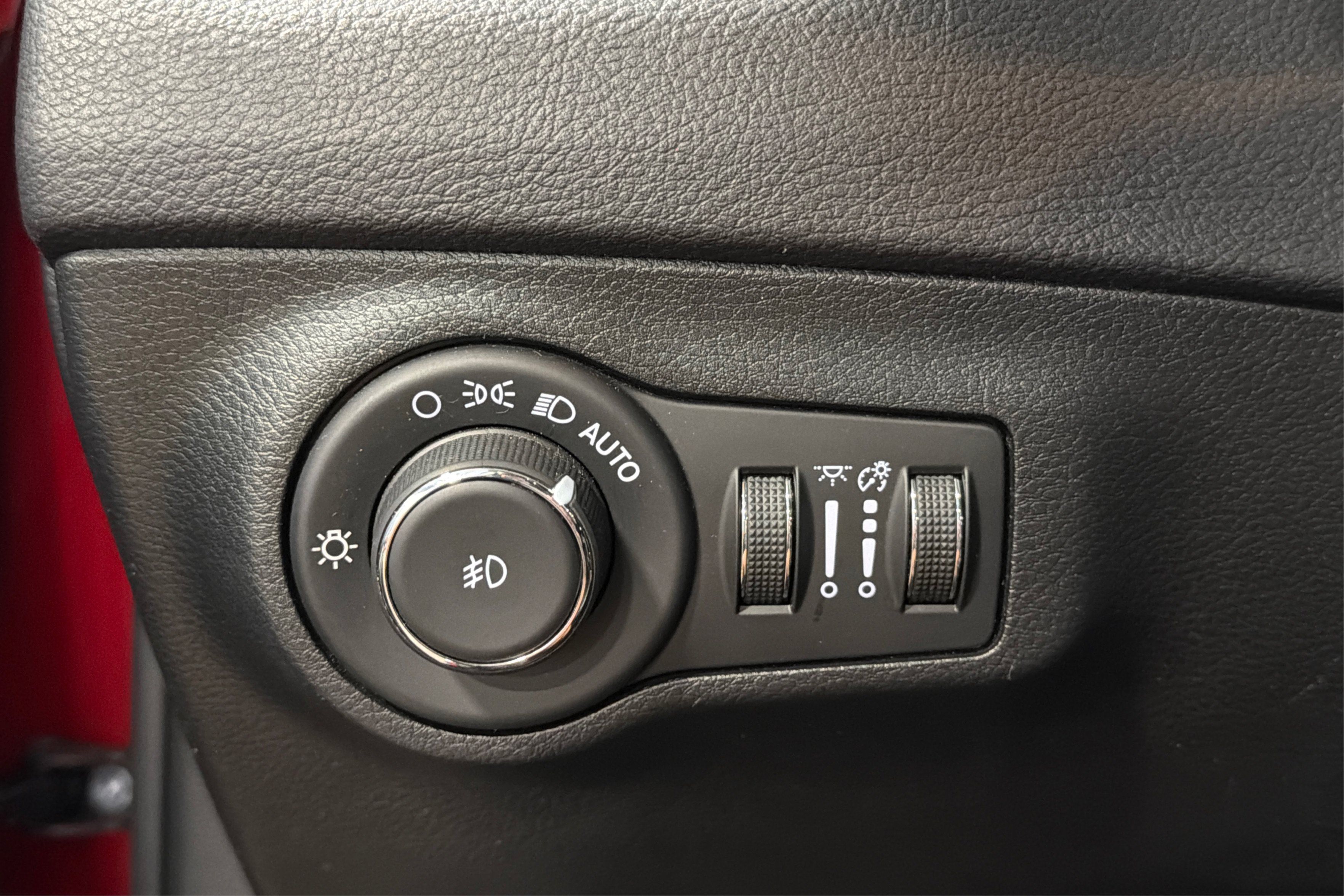 Used 2020 Jeep Compass Latitude AWD/4WD image 20