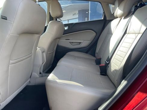 Used 2017 Ford Fiesta Titanium image 11