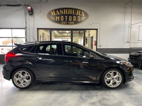 Used 2013 Ford Focus ST FWD image 9