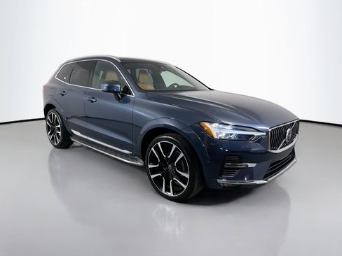 Certified 2023 Volvo XC60 B5 Ultimate w/ Protection Package Premier FWD image 3