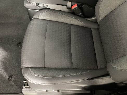 Used 2023 Chevrolet Silverado 1500 LT image 22