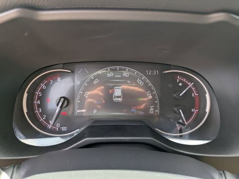 Used 2025 Toyota RAV4 XLE FWD image 34