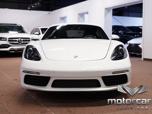 Used 2019 Porsche 718 Cayman RWD image 2